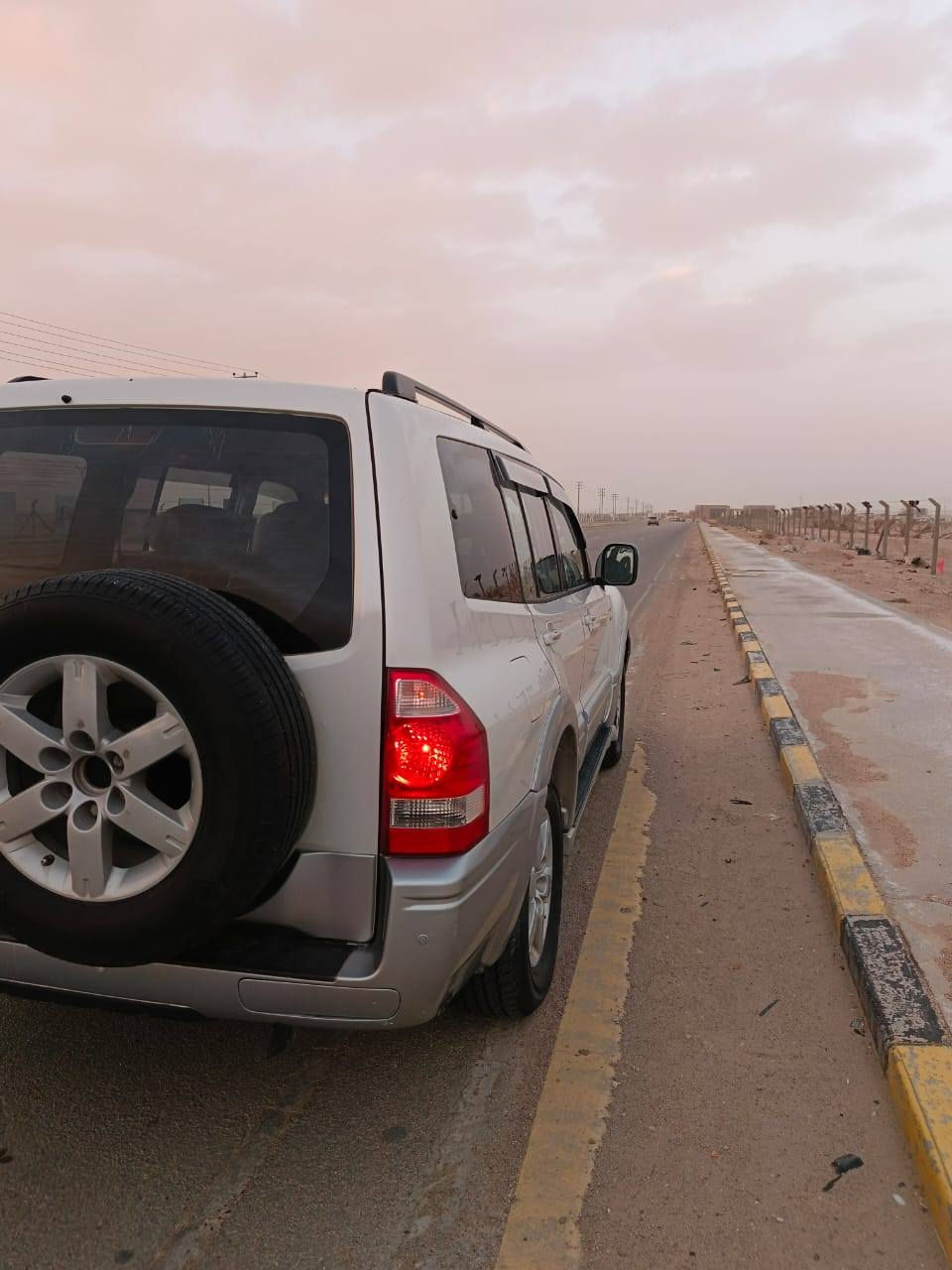 سلام عليكم باجيرو موديل 2006كفاله  تبريد شغال رقم واسط صدامي السعر 85 وبي مجال مكان  السيارة النجف الاشرف لاستفسار ***********
