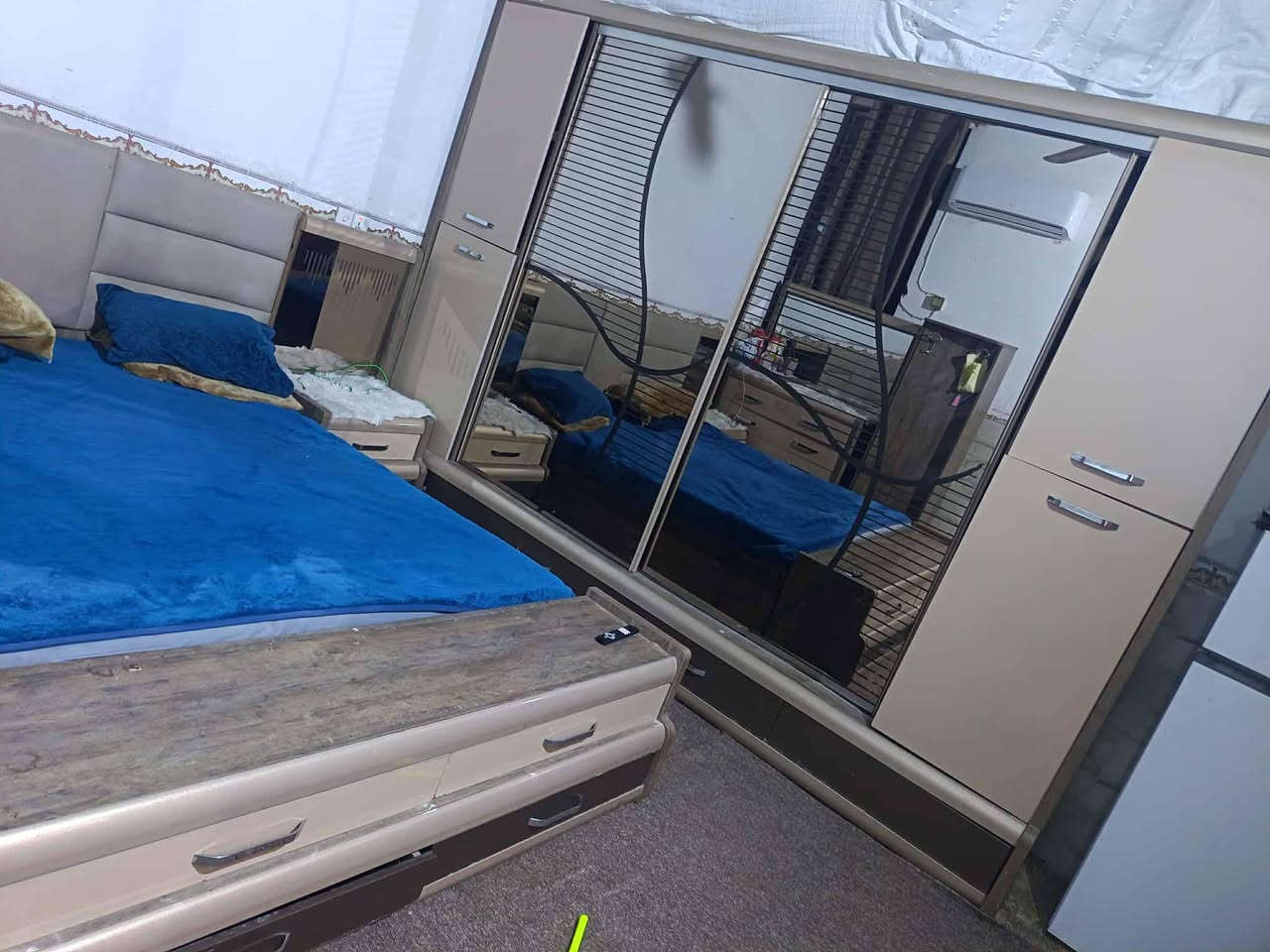 غرفة تركية نظيفة ب٣٠٠ الف العنوان ديالى بعقوبه الكاطون رازي الشراي يتصل اني مكلفه بنشر ***********
