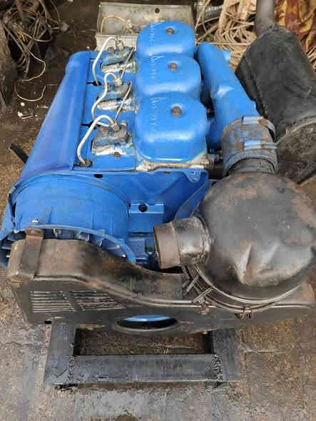 مولد دويز ٣ بستم هندي شرط شركة ٣٠ كيفي مكان 
الموصل السعر ٢١$
***********
*********** موصل
