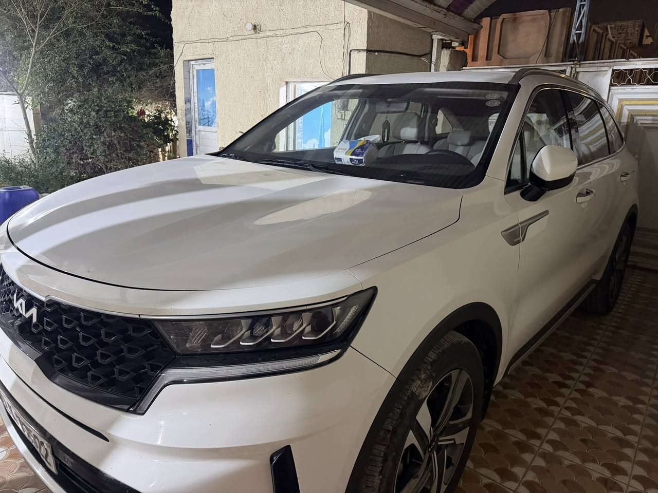 للبيع سورنتوا موديل 2023 خليجي مكفوله من المعجون والصبغ والتبديل
على شرط الفحص والسونار 
محرك V6
٤ كاميرات 
كشنات تدفئه تبريد 
حساسات اماميه خلفيه 
كشنات جلد وكهربائيه الاماميه والخلفيه 
هاند بريك دگمه
تحكمات 
شفتات 
جنطه كهرباء 
گير ماوس
بردات خلفيه
جام ٤ اوتو
اناره داخليه 
٧ راكب 
تبريد منفصل ٣ قطع
تشغيل عن بعد 
وبعض المواصفات المعروفه  
رقم اربيل جديد وهزه جديده  وسنويه اصدار جديد الى 2029
گير ومحرك مكفول من التصليح وفتح اي برغي 
ملاحظه(بيها بارد فقط ٣  مكانات اصغار )
بيها سونار المندلاوي 
ماشيه ٤٦ الف 
السعر ٢٨٩
محافظة الديوانية 
واسف ع الإطالة  
للاستفسار 
***********
***********
