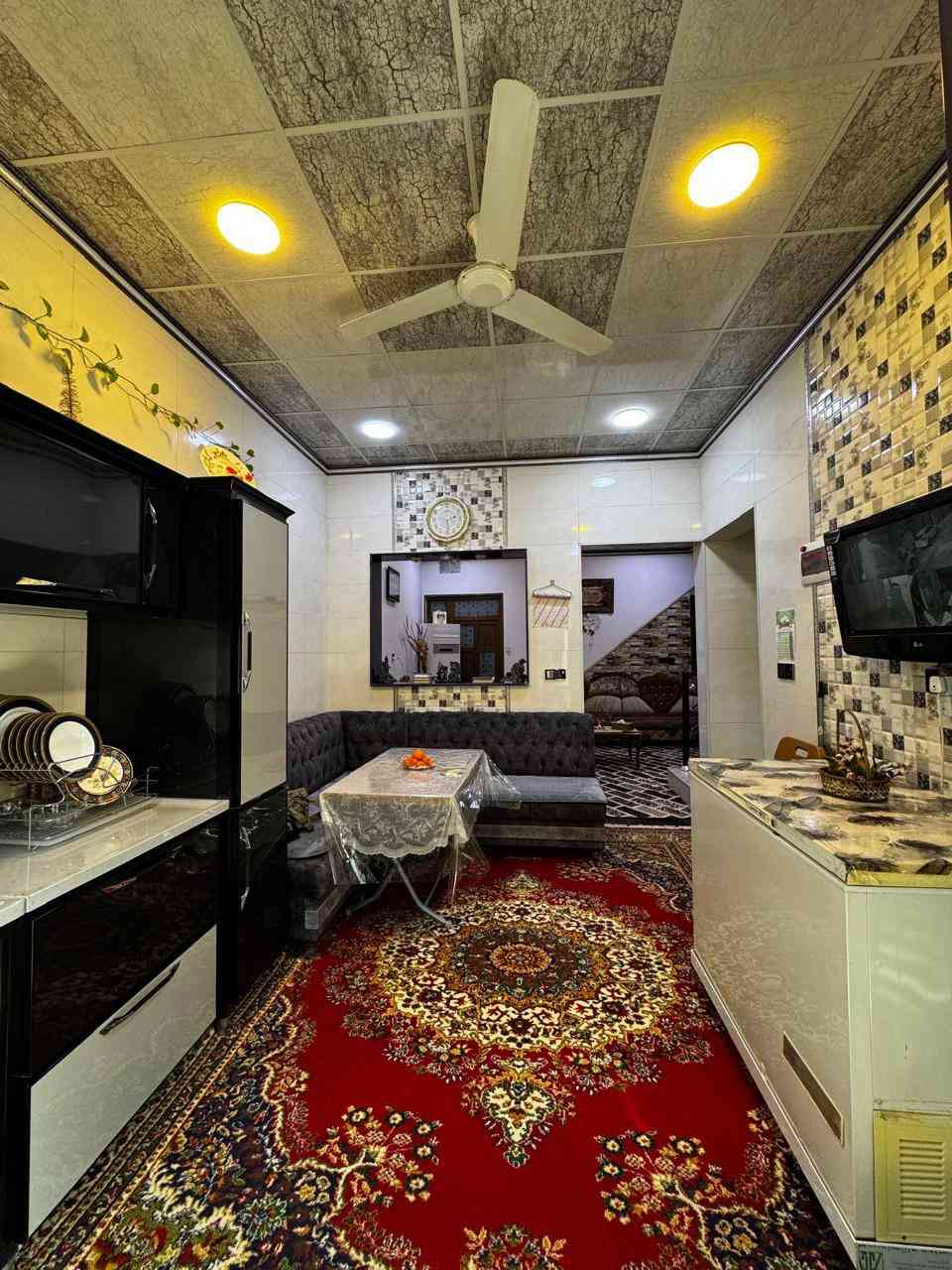 كود ( 351 ) ر
السعر النهائي 100 مليون
دار للبيع في حي الكندي الثانية قرب جامع الدكتور مقبل
بستان ملك صرف
المساحة : 126 متر
الواجهة : 7 متر
يتكون من طابق واحد غرفة وهول ومطبخ حار وبارد وصحيات داخلي وخارجي وبيتونه 
وكراج 
 
لمعرفة كافة الاسعار يمكنكم الانضمام الى قناة التلكرام عبر 
الرابط ادناه : 
https://t.me/realestatemhnd
للاستفسار اكثر يرجى الاتصال على الارقام التالية: 
***********
***********
***********
 نستقبل عروض البيع والشراء والايجار في اغلب مناطق ساحل 
الموصل الايسر
 عنوان المكتب : الموصل حي الصديق بداية شارع 20 قرب مركز جباية كار مكتب مهند الحجيات
