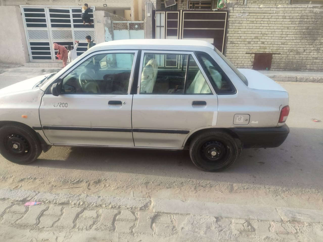 سايبا مديل 12رقم كربلاء سنويه لل28 تحويل مباشر كامله مابيه كل نقص من مكينه كير حداديه كهرباىيات برغي مابيها نقص شاشه كامره  حماوه شرط بتموز مع التبريد 3حبايات السعر 40قفل ***********
