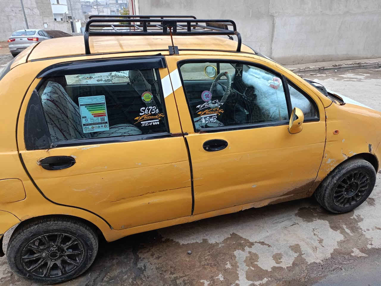 السلام عليكم..كوكو للبيع موديل 2012 رقم نينوى محرك وكير شرط..بيها طخى بل تكمه اليمين.ومصلحه.بيها كابون بانزين الأزرق يعني الاكتروني..والباقي كدام العين..عليها هيئا 780 ألف..اتريد عليه أو عليك حسب الأتفاق..السعر..24$ ..***********...***********
