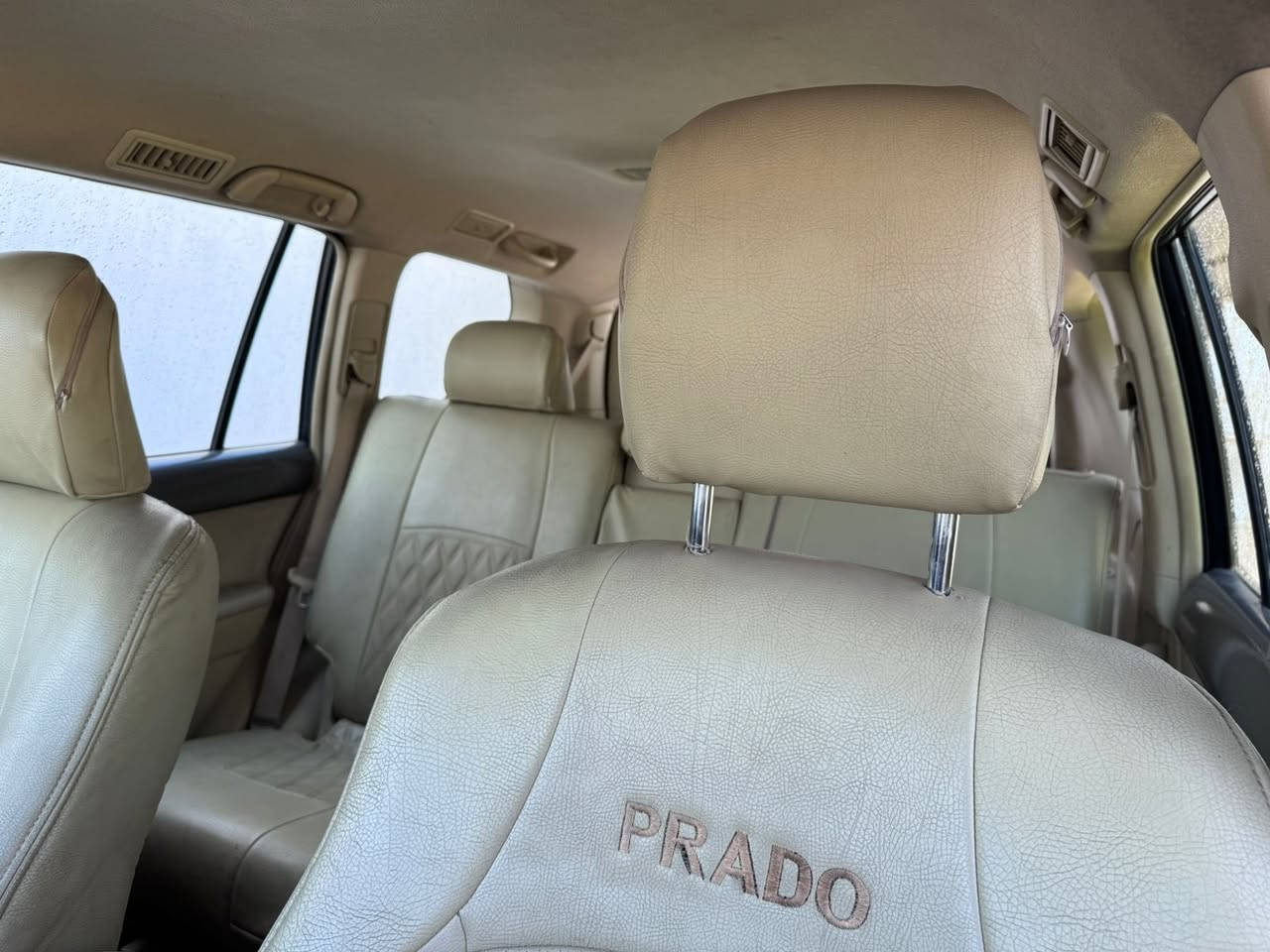 برادو TXL
موديل ٢٠١٤ 
اللون - صدفي 
الرقم - سليمانية 
4 سلندر 
نظيفة جدا 
العنوان - ديالى

***********
