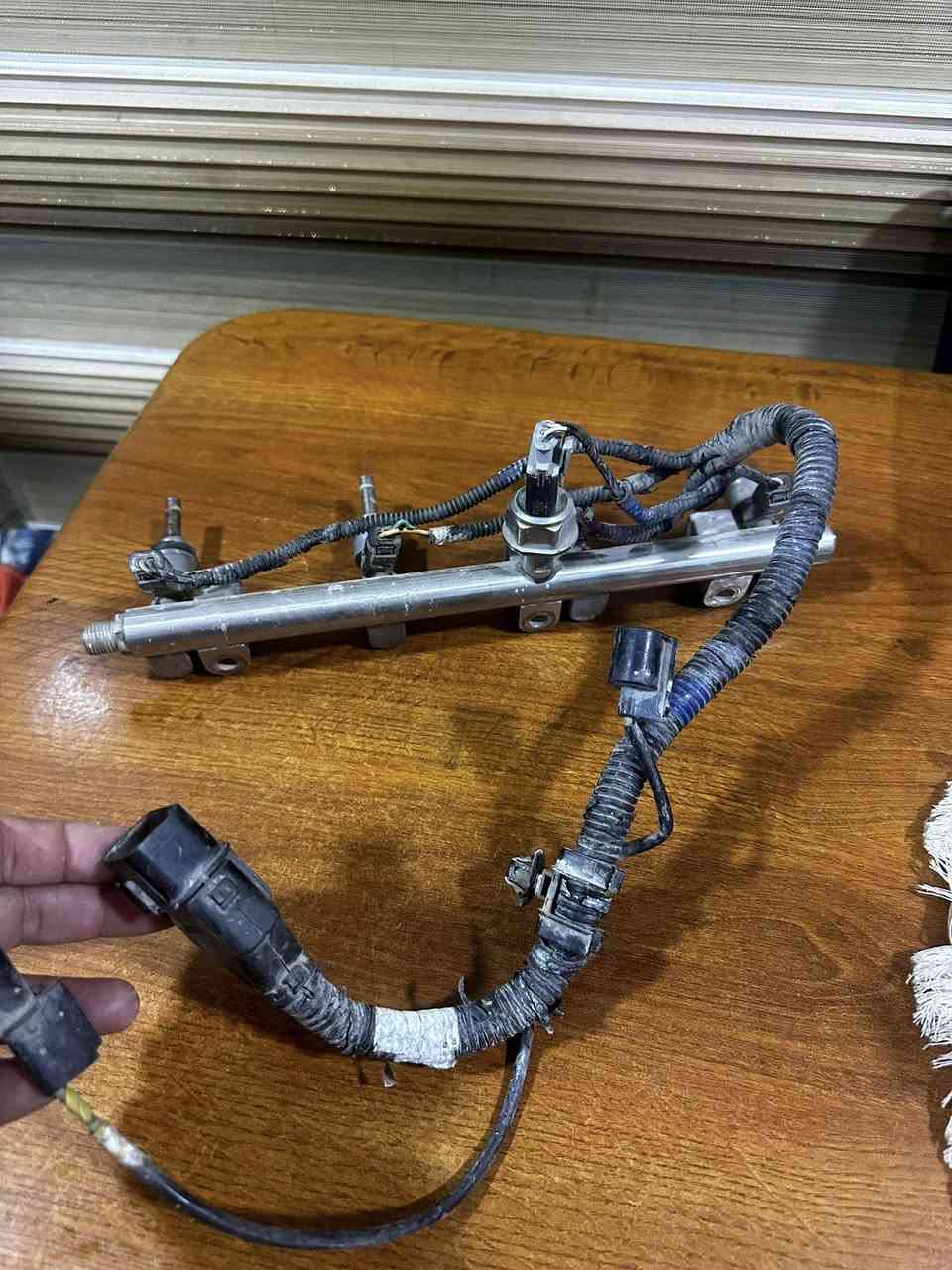 السلام عليكم ورحمة الله
 يوجد مسطره مع نوزلات مال كصه جدد سوناتا 2015 ويرهم اوبتما  السعر  / 75،000 
للاستفسار الاتصال / ***********
العنوان / الناصريه
