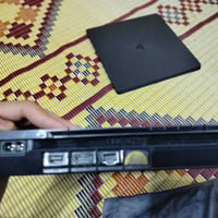 متوفر بلي 4 اونلاين مع حساب بلس لاكن اشتراك خلصان ويا يده وحده البلي م...