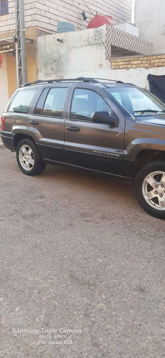 جيب شيروكي 2000 ابسمي تحويل ثاني يوم هزه جديده السيارة جاهزه من كلشي نقص تبريد فقط حدادية جديده (62)ورقة مكان السيارة ميسان رقم بغداد ***********
