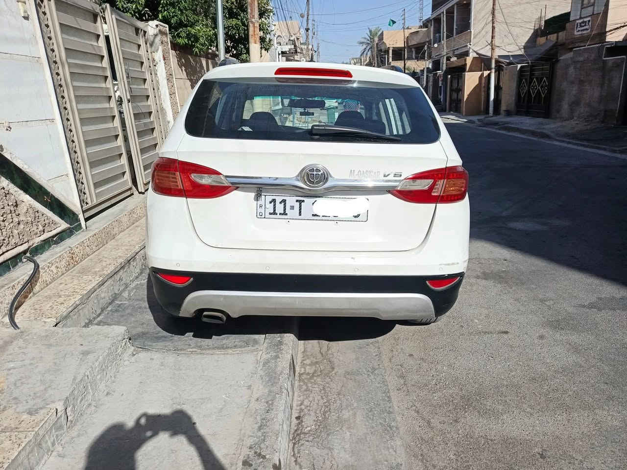 السلام عليكم 
اخواني مستعجل على البيع وماكو هيج سعر لان محتاج فلوس 
برليانس  2014  رقم بغداد دولي الجديد السنوية باسمي  السنوية ماصاقطة ولا هزة  يعني كبل حول بالمرور سيارة معروفة مواصفاتها فول  بيها تلكيطات خياسات معجون وصبغ معروف الصيني اكثرهن يزنجرن  بس مكفولو من الحادث السيارة كاملة محرك كير كهربائيات حدادية السيارة كاملة خير من الله التبريد ثلج بعز الحر وبالازدحام بالصيف مكاني بغداد الشعب السعر 72 ورقة


**إذا كنت صاحب هذا الإعلان وتريد حذفه لأي سبب، رجاءا أرسل رسالة إلى الدعم الفني**