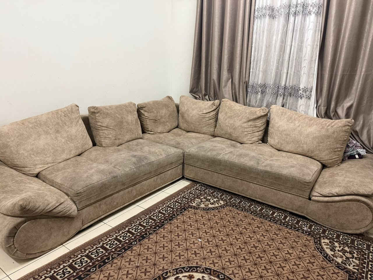 كورنر تركي ينرادله تنظيف قيمه واخذه بس باليرضي الله.


**إذا كنت صاحب هذا الإعلان وتريد حذفه لأي سبب، رجاءا أرسل رسالة إلى الدعم الفني**
