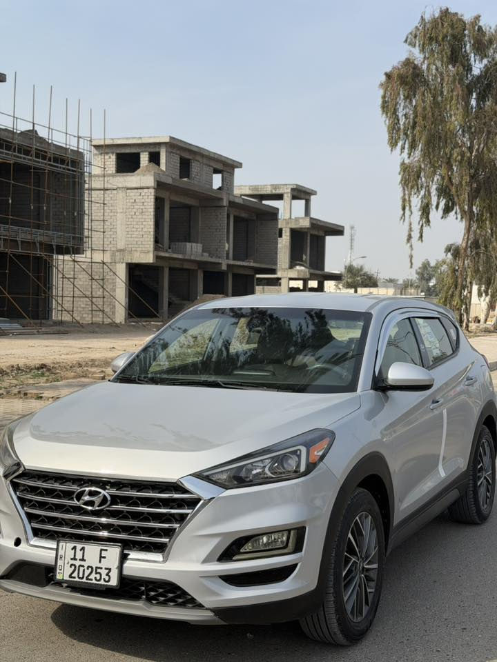 يا الله السلام عليكم من رخصه الادمن المحترم هونداي توكسان 2019 رقم بغداد تحويل مباشر بيه صبغ بس البنيد 
شاشه 
كامره 
ويل خليجي 
رادار 
مكينه 2000 جي دي اي 
ماشيه 90 الف 
السعر145قفل قفل قفل  
العنوان ديالى تقاطع القدس 
***********
