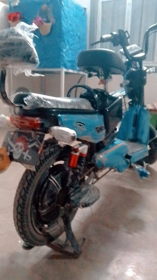 السلام عليكم دراجة شحن موديل 2024حجم 16السعر 250وبي مجال الطيبين مكاني كركوك الرقم ***********    /     ***********
