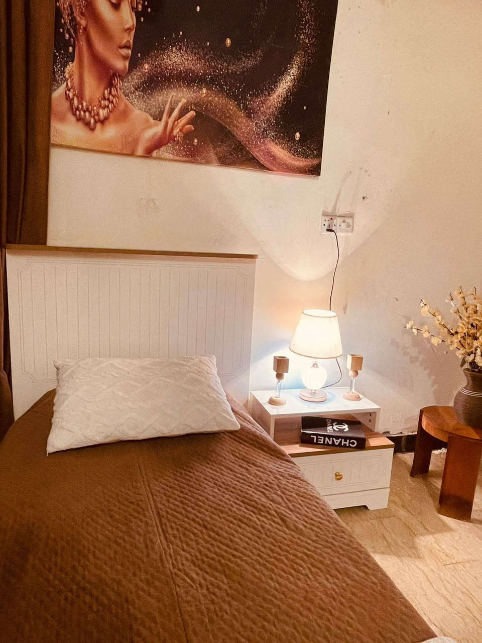 غرفة شبابيه ماركة ايكيا
نضافتهه 100%
الشراي يتفضل خاص او يتصل
***********
متوفر واتساب
