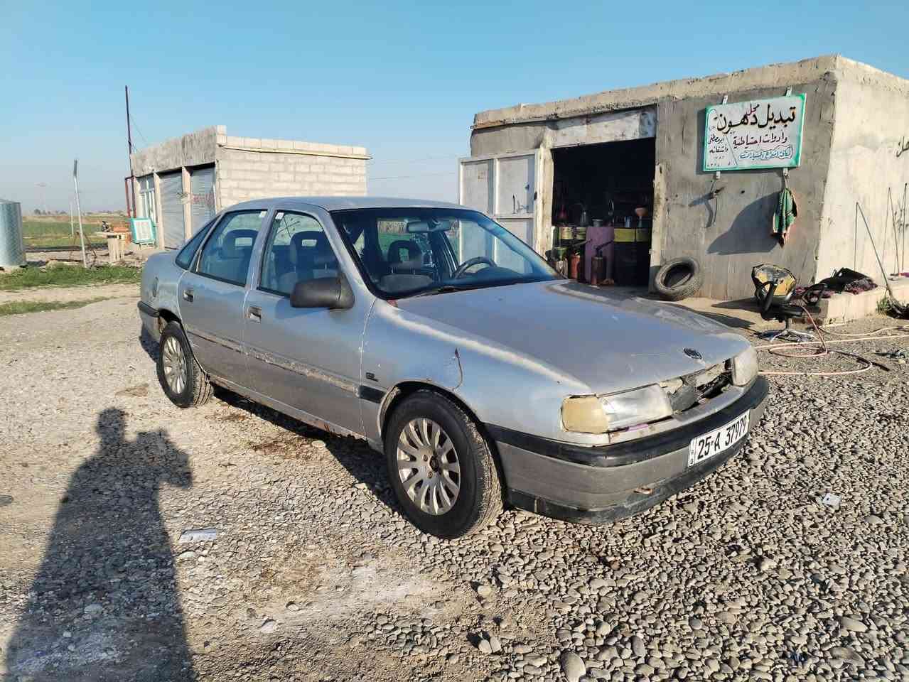 السلام عليكم 
اوبـل فكتــرا      حجم 16 
رقم كركوك دولي        لسنــه ال 30
السياره ب اسمائنه…..بطاقه بانزين بيها
كشر كدام العين. تخم تاير ومحرك وكير وصدر وغرفه نضاف :             السعر 27 وبيها مجال 
مكاني كركوك الرياض 
***********
