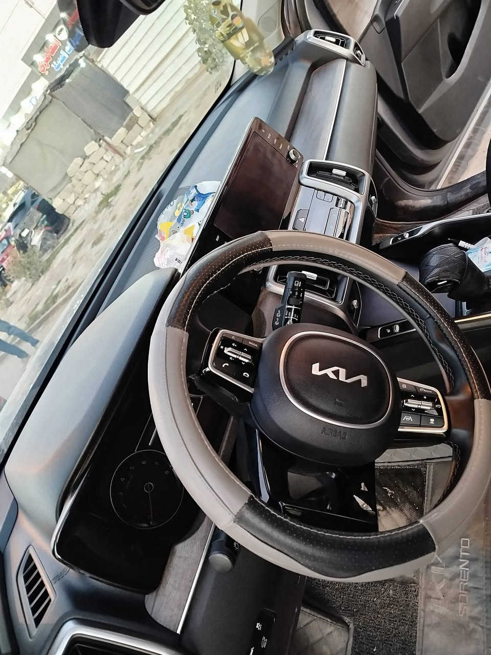 سورنتو ٢٢امريكي ماشية ٢٣الف كيلو
السعر ٢٥٠وبيها مجال 
صور الحادث خاص وتدلل
***********
