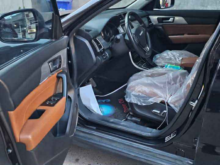 🚗 للبيع – هافال H2 موديل 2020 🚗
سيارة نظيفة جداً واستعمال شخصي، جاهزة للاستخدام بدون أي صرف.
🔹 المواصفات:
محرك 1500 سي سي
نظام بصمة (تشغيل ذكي)
بدون فتحة سقف
 تيربو 
رقم بغداد
الممشى: 85 ألف كم فقط
🔹 الحالة:
حادث سابق خفيف (بنيد + باب السايق)
الشاصي سليم 100% وما بيه أي تأثير
سيارة ناعمة جداً بالمشي
تبريد قوي جداً ❄️
تدفئة ممتازة 🔥
كلشي بيها خير من الله وما تحتاج أي صرف
💰 السعر: 11,000 دولار (قابل للتفاوض للجادين فقط)
📍الموقع: بغداد
📞 للاستفسار: ***********
السيارة فرصة حقيقية للي يريد نظافة وسعر مناسب 👌
الجاد يتفضل ويتأكد بنفسه 🌟 بغداد, العراق
