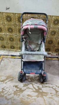 عربانة طفل • بغداد