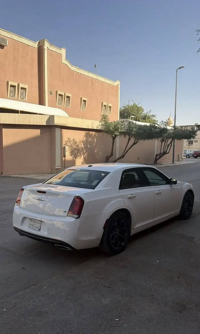 السلام عليكم 
ادوات كلك مكفول من الكص سرقه 

كلايسر اوباما  2021  فول موصفات عده فتحه 

مكفول من سرقه صبغ كص انتربول 

تفاصيل وتساب موجود فقط

***********
