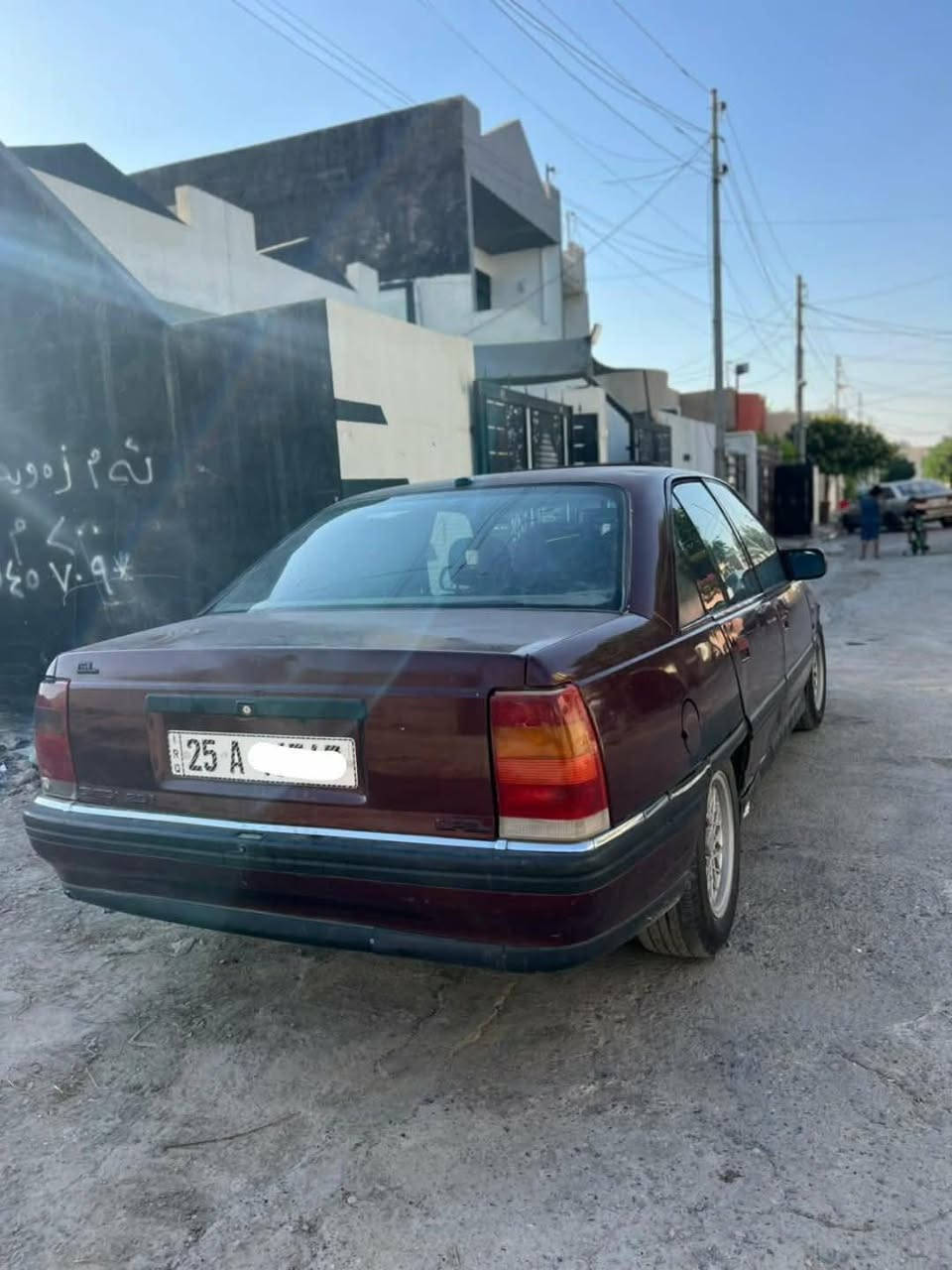 سلام عليكم اوبل اوميكا للبيع فقط 
موديل 1991 كير محرك بطه 2,5 جديد 
صدر امامي خلفي بحاله جيد 
سنويه مشروع وطني بسمي شرط تحويل 
سنويه جديد الغايه 2032
سعر 40 وبيمجال للطيبين 
*********** كركوك, العراق
