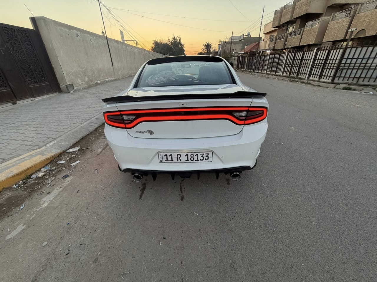 جارجر 2016 امريكيه رقم بغداد باسمي SXT فول عده الفتحه محدث Srt
حادث جاملغ وبنيد بدون شواصي وبل عراق صار بيه صبغ باب 
ماشيه 85 محرك كير مكفوله سياره جديده ما بيه نواقص 
مكانه بغداد. الكرخ السعر174
***********
