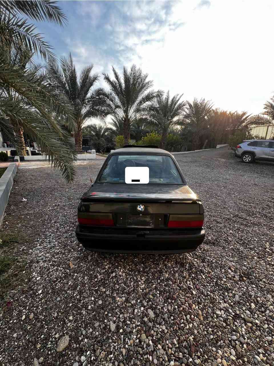 السلام عليكم
بي أم زعره موديل ١٩٨٩

للبيع 
تايرات نص عمر وياله ٤جدد

محرك كير حيل زينات لايتات ٤زنون اصفر السياره مصبوغه حزام 

رقم صلاح الدين وشرط التحويل 

السعر٢٣ورقه وبيها مجال قليل 

***********عمر
