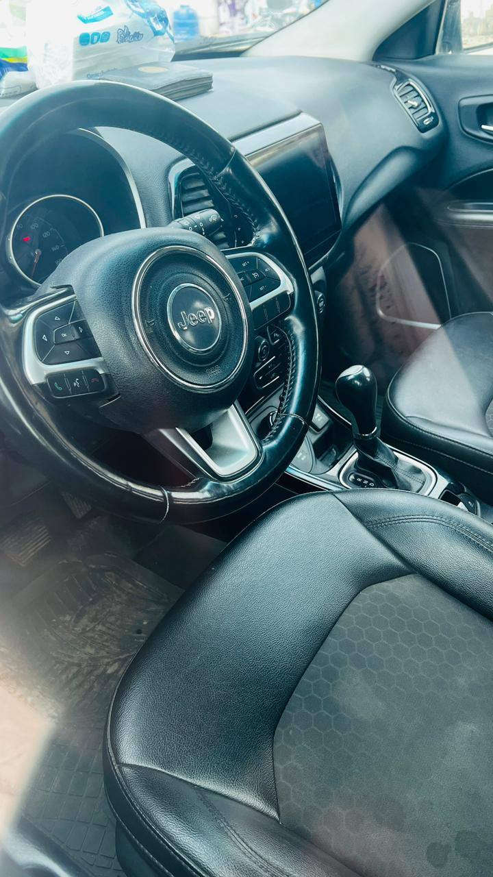 سلام عليكم
جيب كومباس أمريكي 20
تبديل بنيد ودعامية باقي كفالة
رقم ميسان حرة 
مكينة 2400
سعر 150 وبيها مجال انه مكلف بالنشر اتصل
***********
