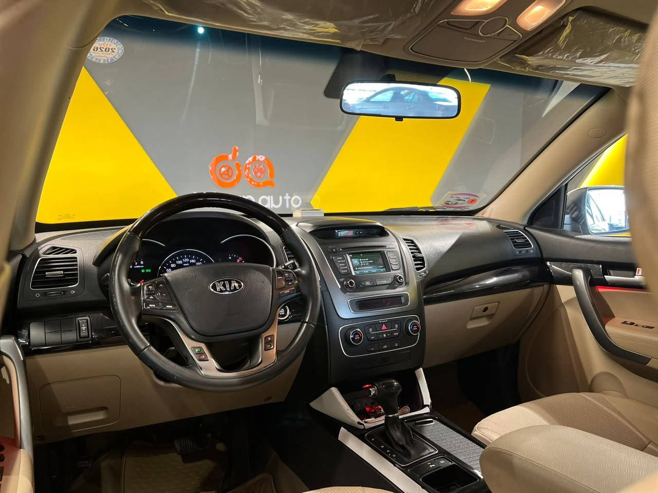 للبيع سورينتو2015محرك 4 سلندر مامفتوح 
مواصفات 
بصمه 
يدات نيكل 
مرايه شفت
لد امامي خلفي 
حساس امامي خلفي 
كاميرا
كوشن كهربائي 

ماشيه113الف 
تايرات جديد
بدون صبغ بدون تعديل ولا شخط 
السياره كلش نظيفه
مابيها مصرف 
السعر 185$
مكانها السليمانية للاستفسار فقط اتصال ☎️ 
***********
