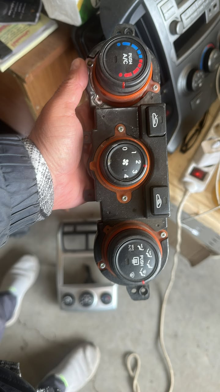 تفضل وتساب ***********
