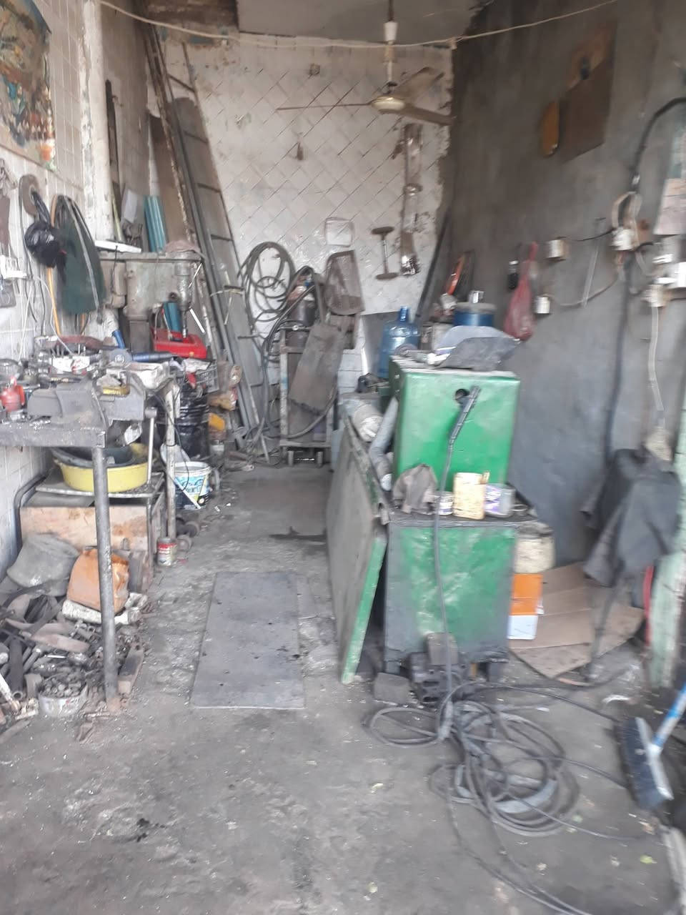 ورشة امين الشمري، لتطليع كافة البراغي  ولحام الفافون في الأماكن الصعبة والمعقدة في السيارات كافه ،
العنوان : النجف ،حي الصناعي بلوك الثالث مجاور المصرف.
***********
امين (ابو حيدر )
