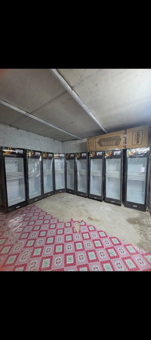 يا الله اسلام عليكم عارضات عامودي و افقي جديد طك كارتونه و ضمان سنه صيانه ولسعار  بسعر المصنع العنوان بغداد حي البتول الشراي ينتصل و بل خدمه ***********
