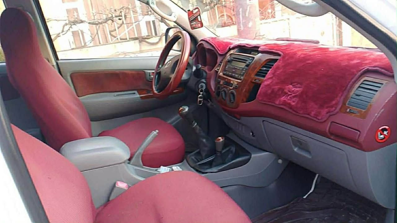 مەرزیە بۆ فرۆشتن 
مۆدێل ٢٠١٠ کامل بۆیاخ بێجگە لە بۆنید و دوو نیوە بۆدی بەبێ قرچ و دەعم و لێدراو 
پاشو پێشی کەپسە سەنەوی بەسەر چوە 
١٤٩ گەڵاو معامەلەیەکی زۆر کەم 
شوێن : سلێمانی 
ژمارە مۆبایل : *********** السليمانية, العراق
