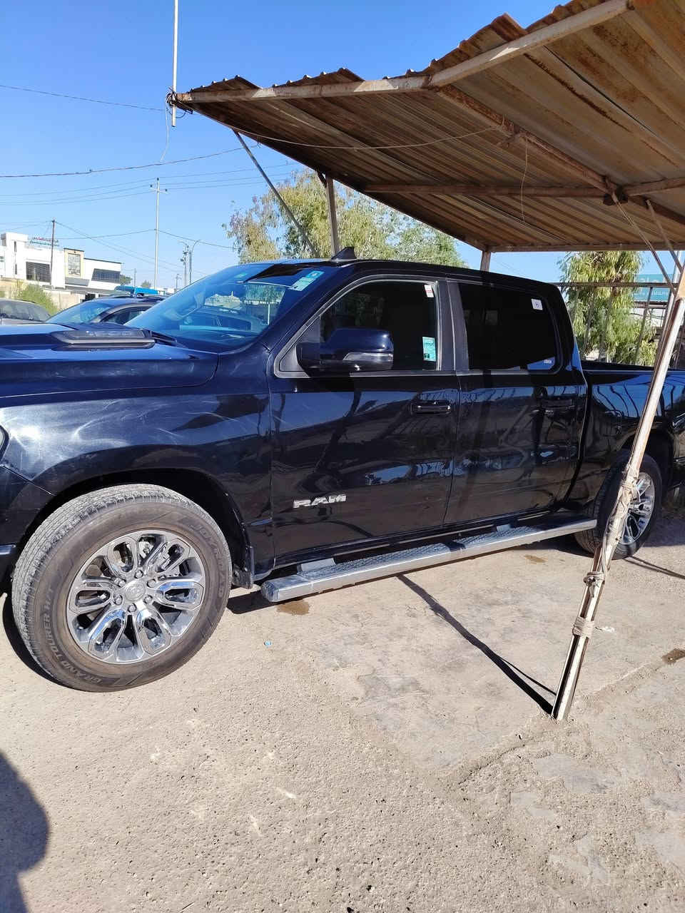 رام بيك هورن 2023
6 سلندر 3600
 السيارة كشن منفصل
شاشة وسطية
كامرة دوارة
كرسي السايق كهرباء
تدفة كشنات +ستيرن
السياره باب طويل
وبدي قصير المرغوب
كير ومحرك بشرط
السيارة بصمة
وتشغيل عن بعد
السيارة بيها منضومة زنون
ترقيم جديد رقم بغداد
تحويل ثاني يوم
السيارة ضربتها بالجاملغ الأمامي
والبنيد بدون دواخل بشرط وبالعراق
صار بيها صبغ بالباب الورة السايق
1c6rrefggrpn516106
رقم الشاصي مرفق مكان السيارة سامراء
***********
السعر 260 قفل
