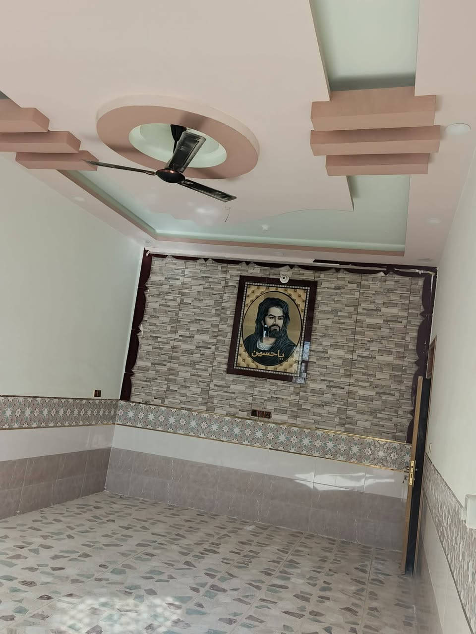 بيت  مساحه 200 طابو صرف بناء طابقين على سايدين المطلم والجديده  مطلوب للأسكان  40 مليون  ينزل من سعره .... اي استفسار  ***********
