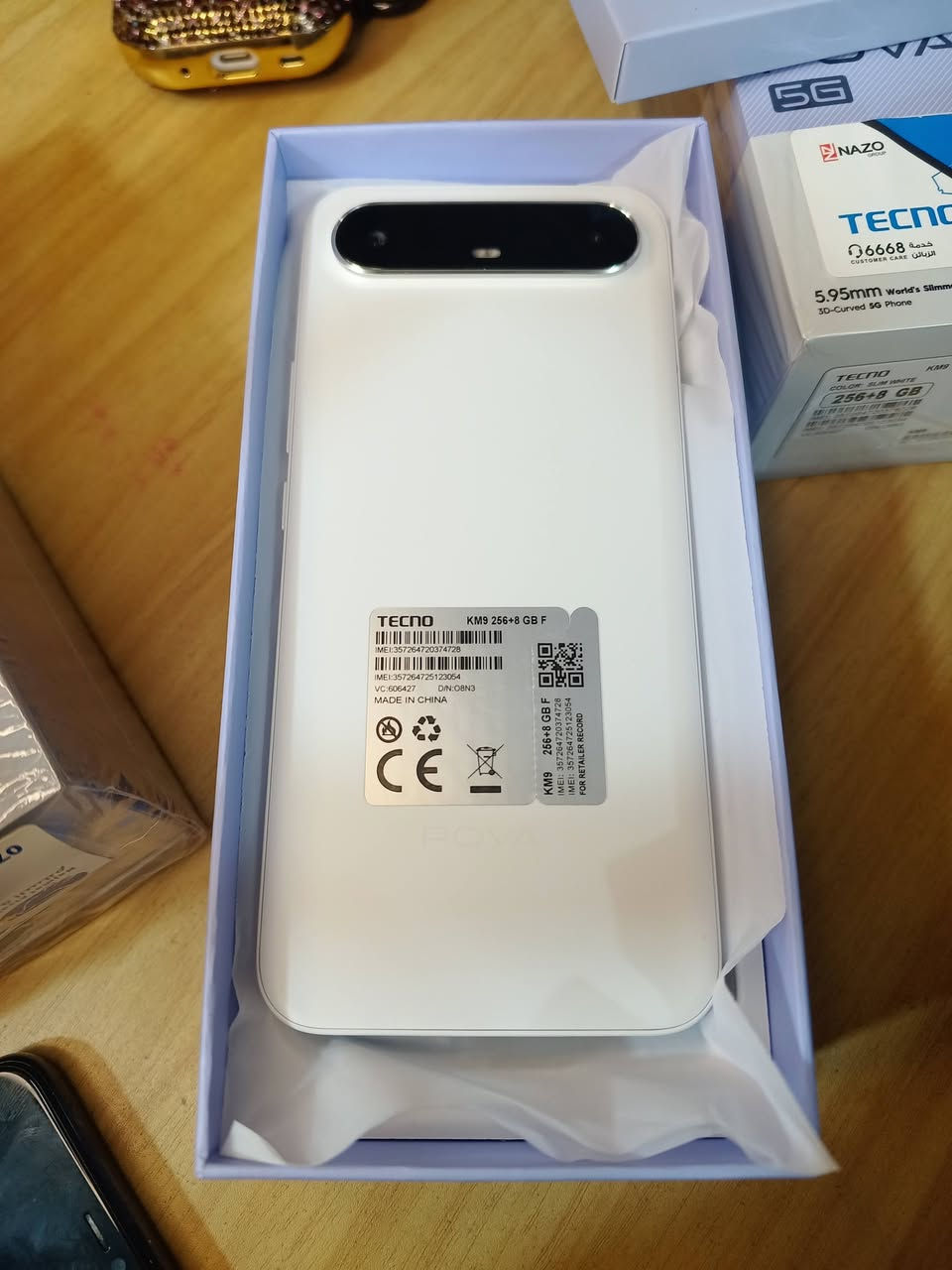 بوفا سلم انحف جهاز بل عالم مستعمل ثلاثة ايام  مكاني بغدادالسعر240 وعندي توصيل ***********
