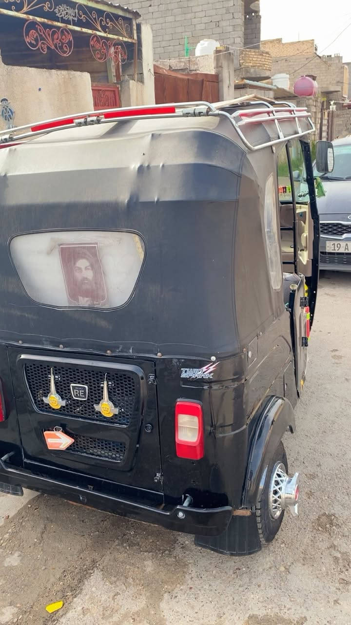 السلام عليكم تكتك للبيع موديل ٢٠٢٢  الكتك خير من الله المكينه حلوه التكتك جديده وحلوه المكان البياع حي العامل الاستفسار الرقم *********** هذه الرقم ومتواجد واتساب هم عادي وملاحضة السيبابه مو ويه التكتك
