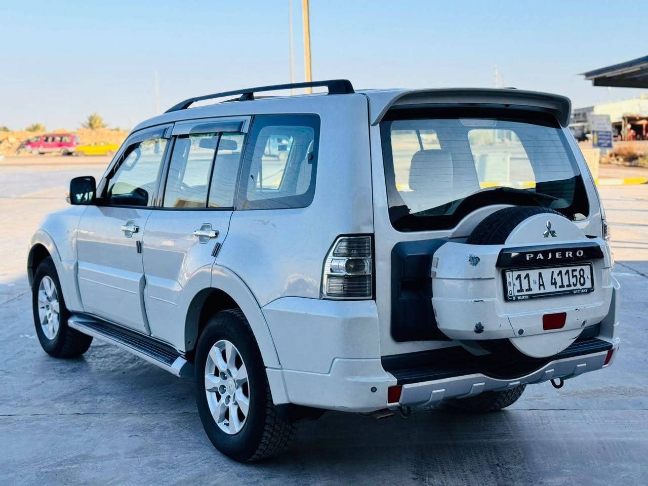 سلام عليكم
باجيرو حبتور 2014
فول مواصفات 
معروفه مواصفاتها
ماشيه 130 حقيقي
السياره مصبوغه حزام 
سونار مرفق مع المنشور
مكان بغداد ابو غريب 
 السعر 130 وبيها مجال
للإستفسار ***********
