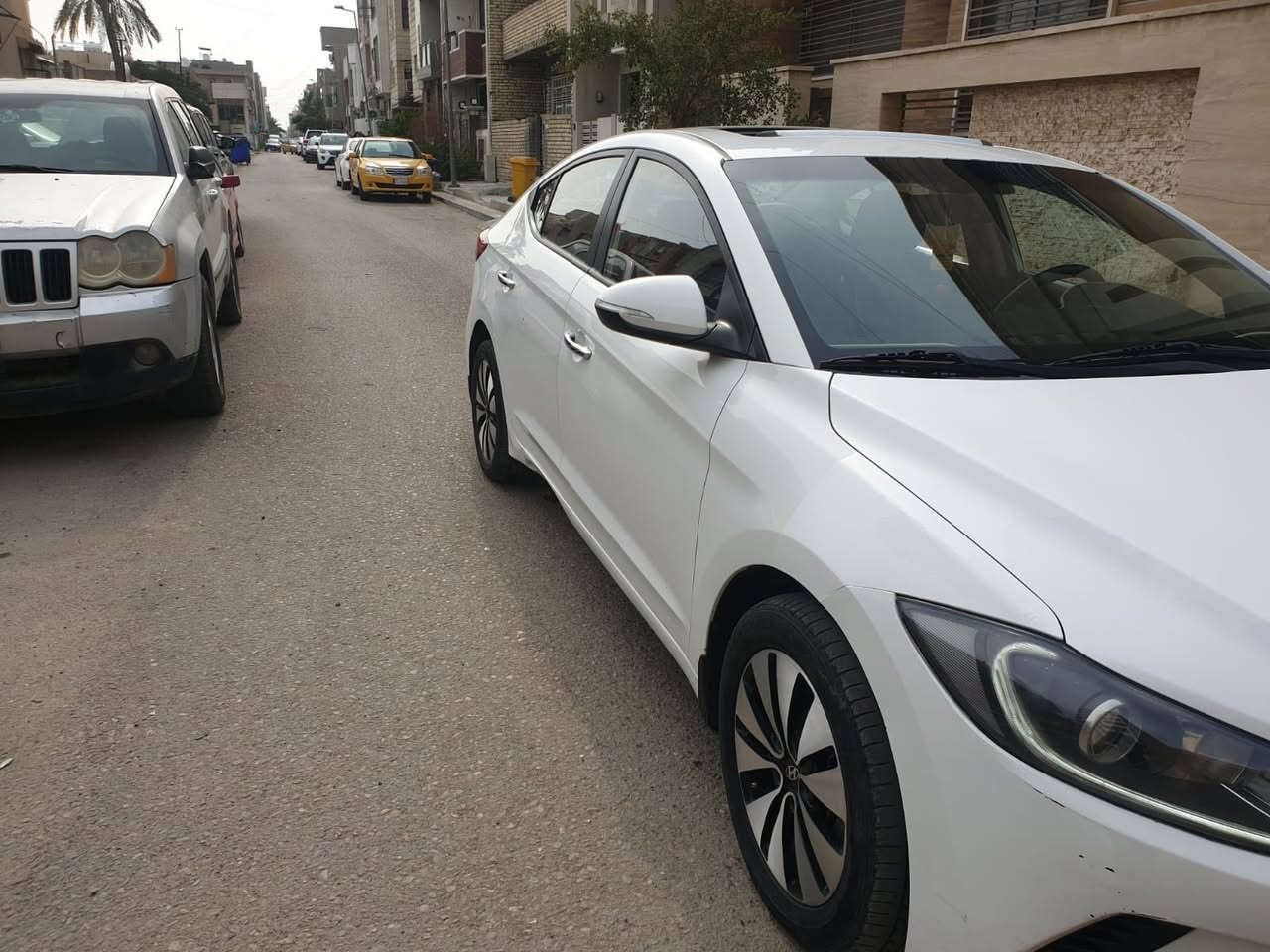 النتر  موديله ١٨ خليجي كافله عامه ما عده بي شوايه تكشير بل صبغ ماشيه ١٢٠ حقيقه مطلوبه المصراف  محراك ٢٠٠٠ عنوان بغداد حي القاهر *********** سعر ١٤٥
