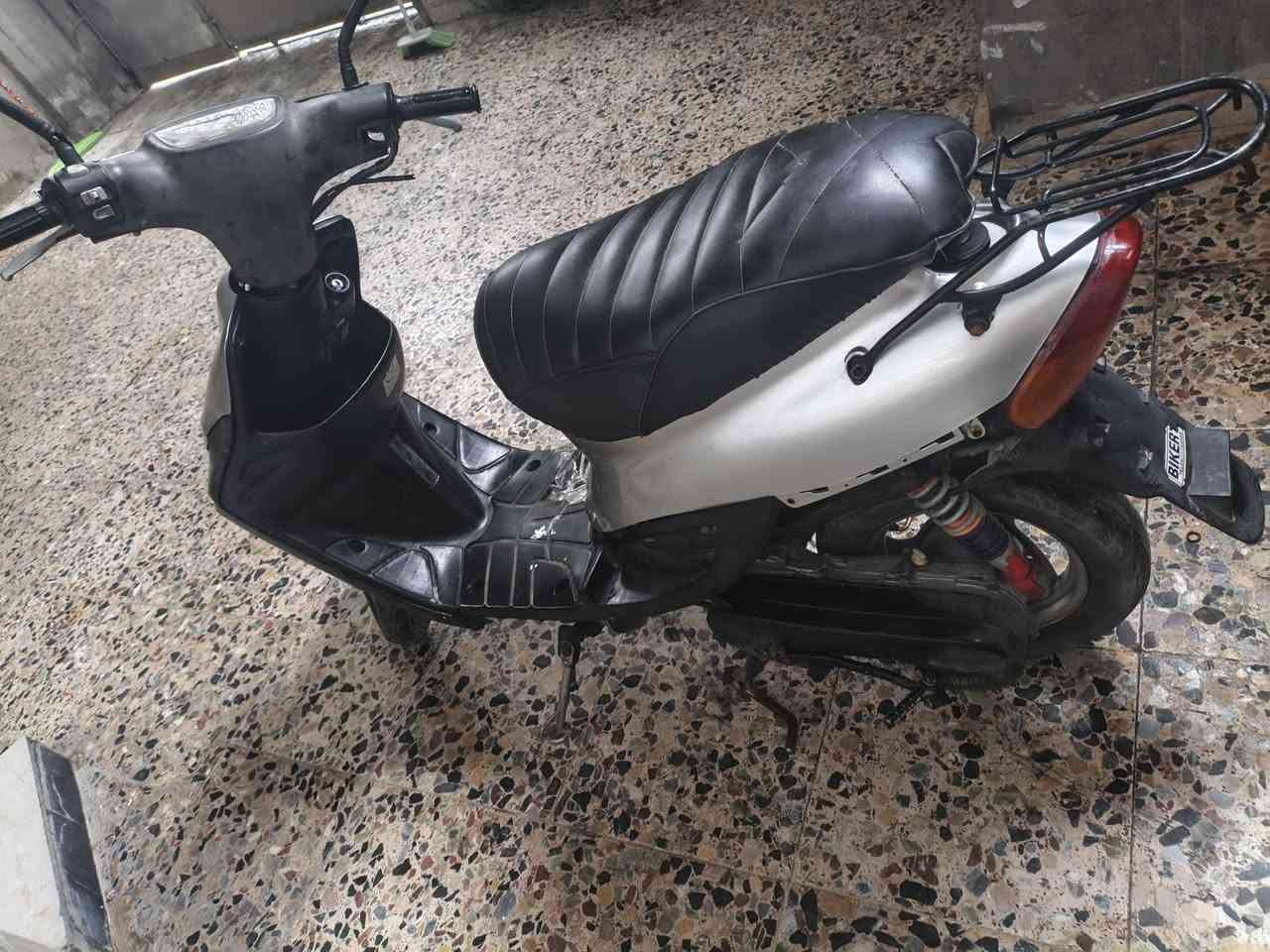 السلام عليكم دراجة بازين 60 نوعية بيجي 9زروف درجة زينه كلشي مابيه عوزه نواقص بسيطه مثل سلف دكمه ماكو وقطه مال باتري وباقي كلشي موجود ودراجه ماداخله تصليح كل عل وضع وكاله ودراجه من بيت للمدرس  وسعر انته خلي بس كون بل يرضي الله ومراوس عادي


**إذا كنت صاحب هذا الإعلان وتريد حذفه لأي سبب، رجاءا أرسل رسالة إلى الدعم الفني**