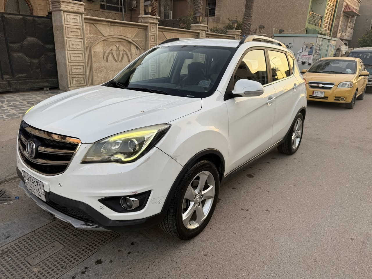 السلام عليكم
شانجان 2019 رقم بغداد ماشيه 115 الف فول مواصفات فتحه ومقاعد جلد وحساس امامي وخلفي وكاميرا خلفيه وبصمه وتحكم ستيرن وصيانتها كله بلشركه بيها صبغ قبغ الجنطه والدعاميه الخلفيه وتصليح شويه بليه الخلفيه رقم التلفون ***********
