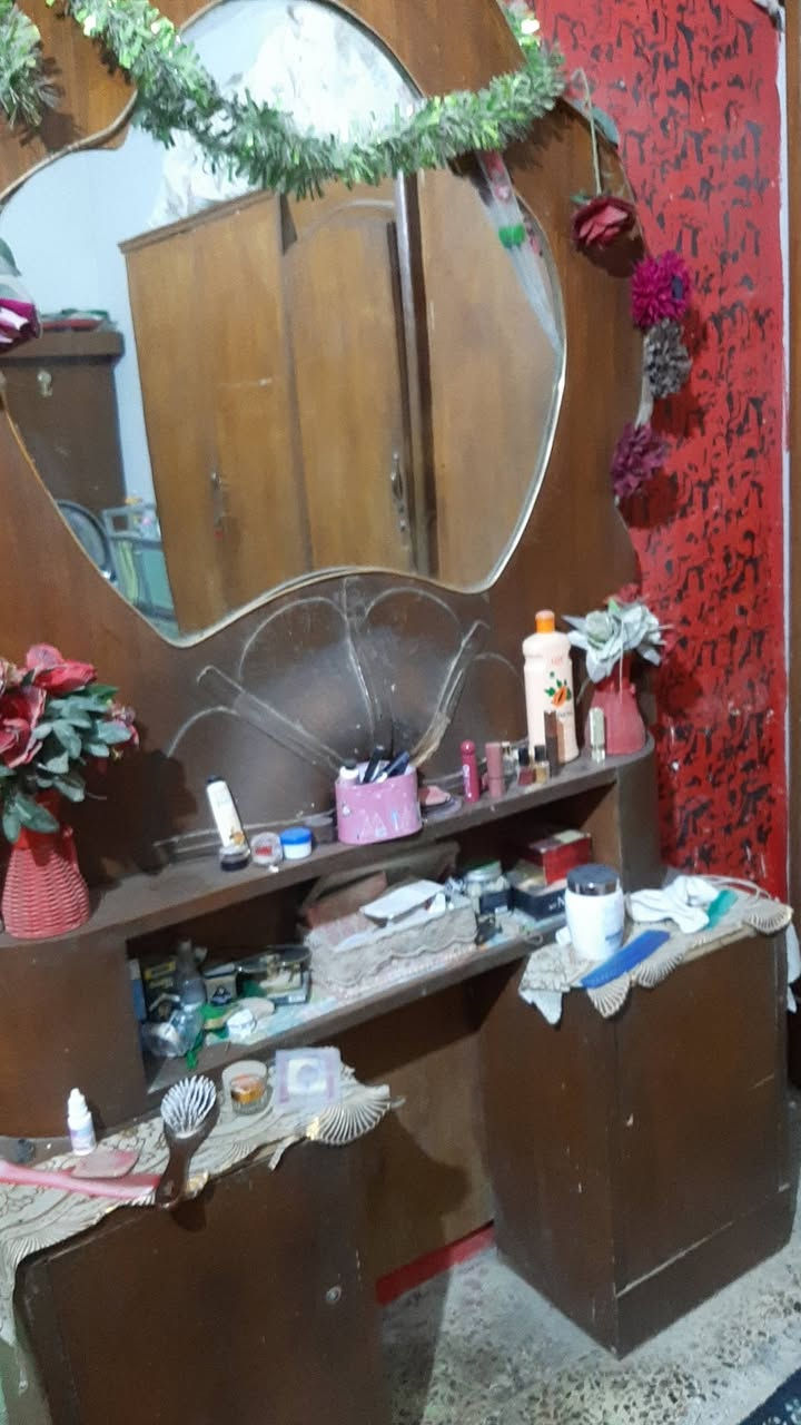 غرفه للبيع ***********
