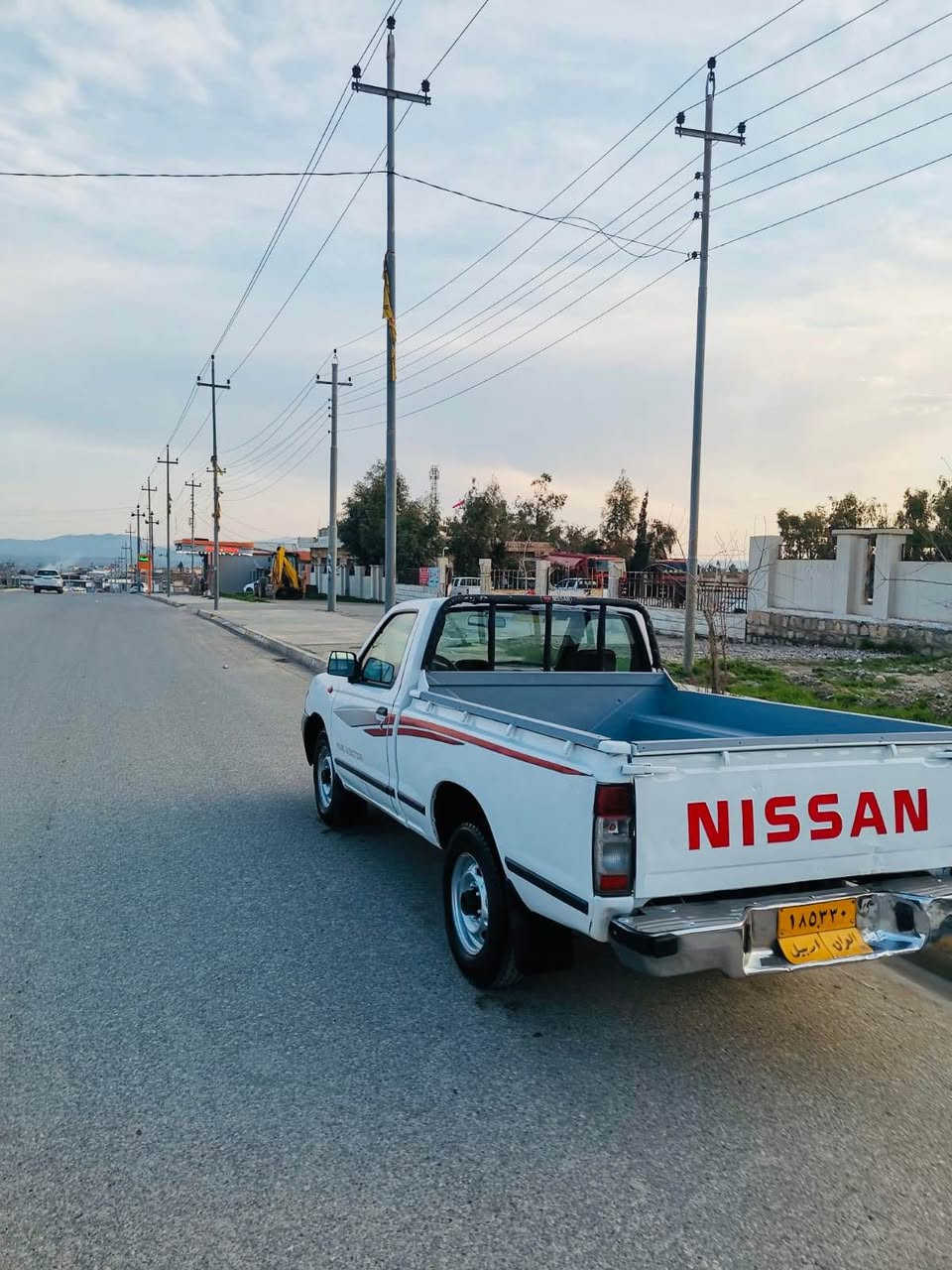 ***********
نیسان  تاک 2008 ناوسور ميكنه به خ ره قه م ئه سلي ده بل كيج بەشەرتی گێر ومەکینە و تەبریدو  ھەموگیانی   بە شەرت ٤تايه ويلي نويه سه نه وي 2025 به سه ر جوه غازي له سه ره بویاخ 3پارجە بو جوانی   سبوخە  پێشی   و پشت و نا و تیکمە  لێدانی  ھیچ  نیە  وە ر گە راو نیە سەیارەکە  زۆرجوانە مالێ دۆستە 
سعری 86وەرەقە کمیک مجال كويسينجاك, أربيل
