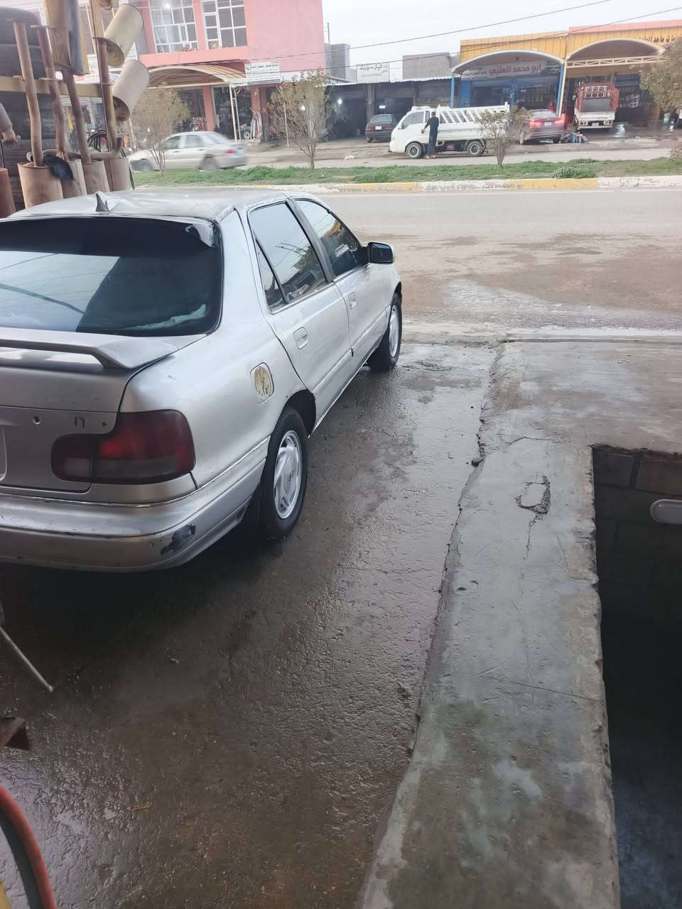 السلام عليكم  للبيع 
النترا دمعة موديل 1994.        
رقم بغداد
 تخم ويل كب بلادي 
كير جديد و محرك خير من الله
شواصي و فراممات بلاد شركة
سيارة تعبان عليهة مال جناي
السعر ....35 ....بيهة مجال 
العنوان.. ديالى بلدروز
الاستفسار ***********
