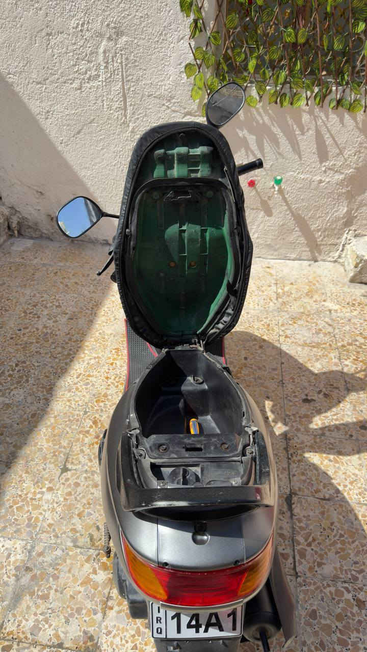 دراجه فراشه ما مفتوحه ولا تبخير ولا تنقيص نضيفه كفاله محرك السعر ٦٥٠ مكان البصره كرمة علي تواصل *********** البصرة, العراق
