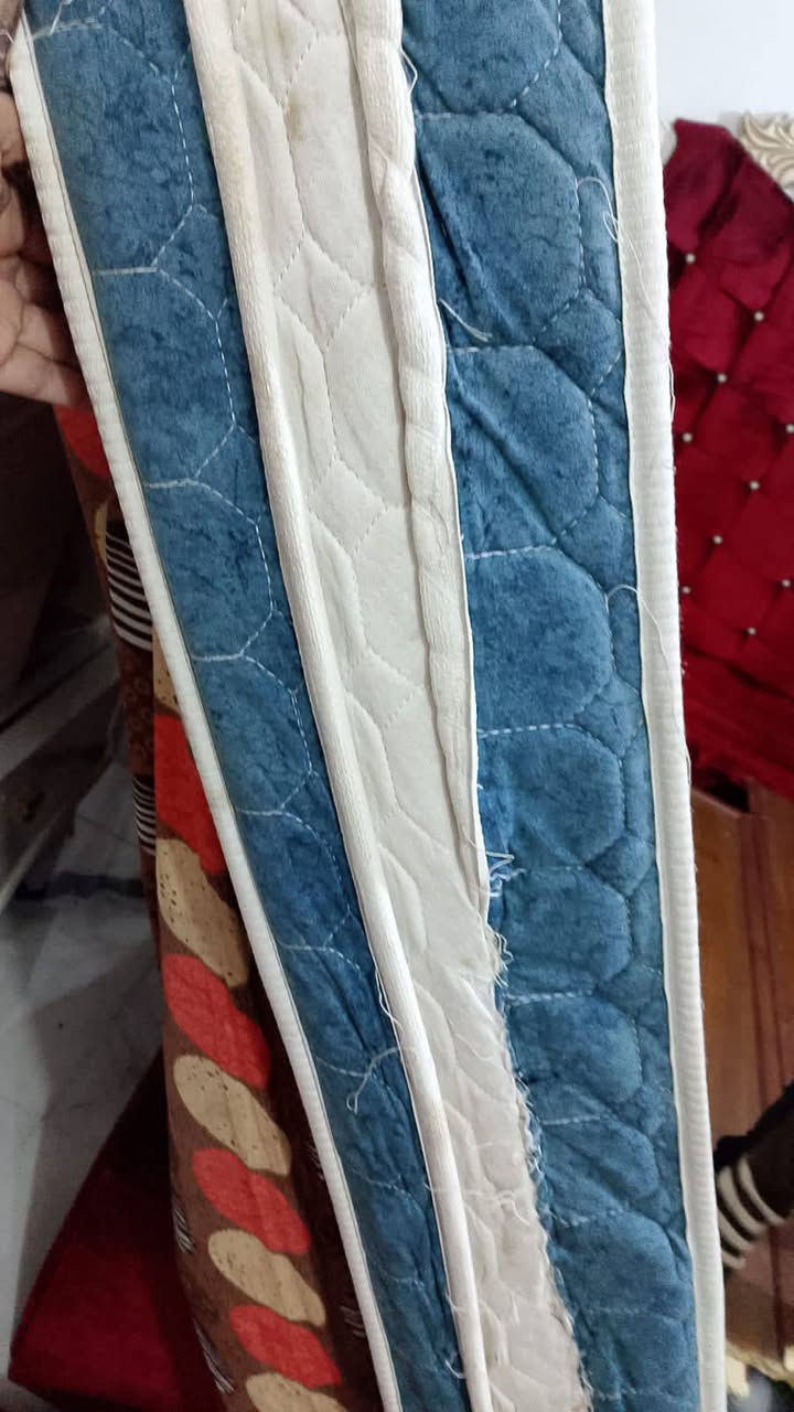 دوشك نضيف ستعمال قليل مال جربايه عراقي سعر 100وبي مجال ***********
