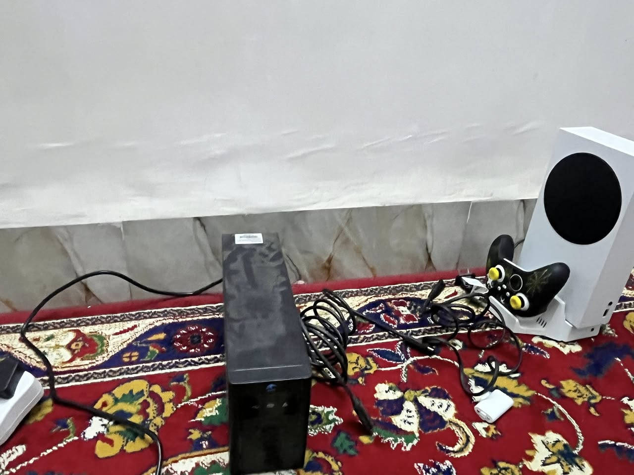 متوفر اكس بوكس سيراس اس ذاكره 512 جهاز نضيف مثل ماموضح بل صورهًمع كامل ملحقاتً كرورتونه وعله فحص سعر 450 الفً بي مجال وامراوس ايباد زين اتصال ***********
