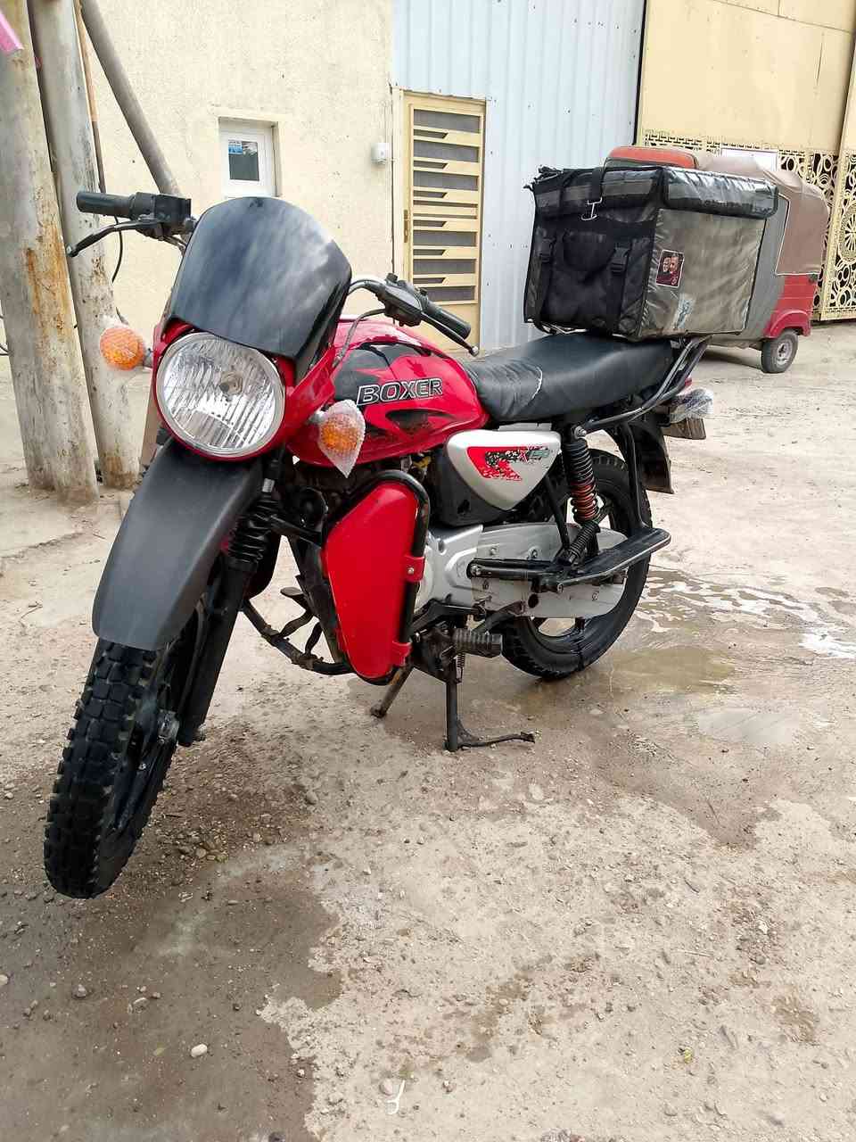 سلام عليكم
بوكسر 23 رقم انكليزي وسنويه تحول ثاني يوم مكاني بغداد شعب رايده مليونين وبيه مجاي بسيط حق جيه 
*********** متواجد وتساب هم .
