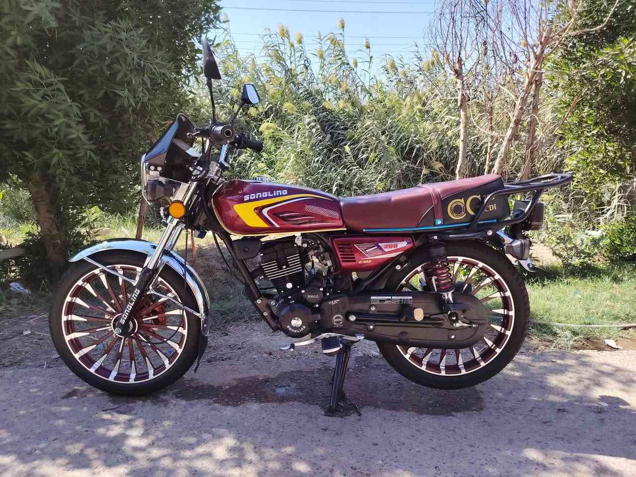 للبيع دراجة سيفان موديل 26 دراجة جديدة مابيه اي نقص محرك 200 دشبول شاشة ايباد بصمه تشغيل عن بعد مكفولة كهربائيات كله فول اوراق كارتونيه ومنفيس فقط بدون كمرك مكان بغداد المدائن سلمان باك سعر ٨٧٥ وبيه مجال قليل للاستفسار *********** واتساب الموشراي لايتصل ولا يعلق لحد يكسر بحلال العالم
