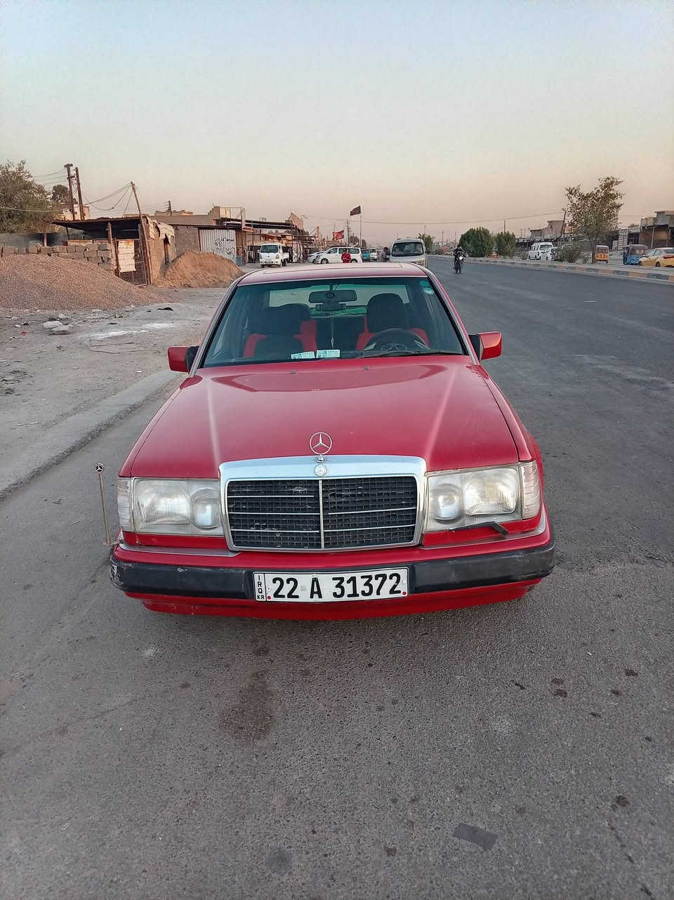 مارسدس دب مديل 90 حجم 300 مكينه وكير بطةمديل 2500 قواعد دبل بلاديات بيها  قطعتين صبغ   وباقي بلاد السعر 65 وبيها مجال العنوان بغداد المعامل الباوية الرقم ***********
