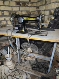 مكينة خياطه فراشه • تلفزيون صغير • كوت الخاجيه