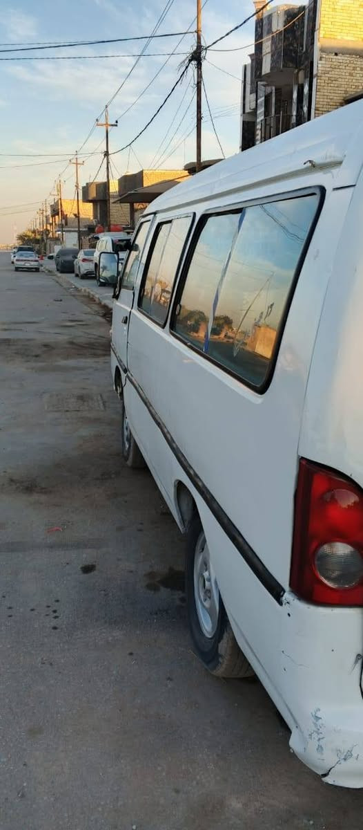 سيارة هوندا  مديل 96 مكينة وگير  بريجو 3000 لابخار ولاصرف سنوية 2019ساقطة حدادية جديدة كهربائياتها كلها شغالة  سعرها 33 وبيها مجال للطيبين***********
