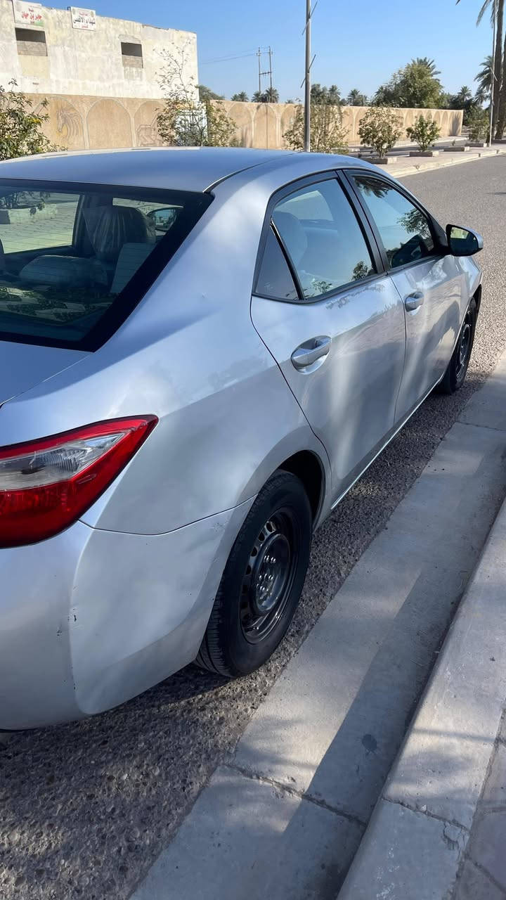 كورلا 2014  رقم بابل دولي باسمي هزة جديدة السيارة وارد امريكي ضررهة صبغ من أمريكا اثر تكشير  بدون دواخل ولا ضربة . محرك كير جدد تبريد ثلج سنوية  سعر . 95  ورقة بيهة مجال بسيط جدا .  ***********  العنوان بغداد شارع فلسطين
